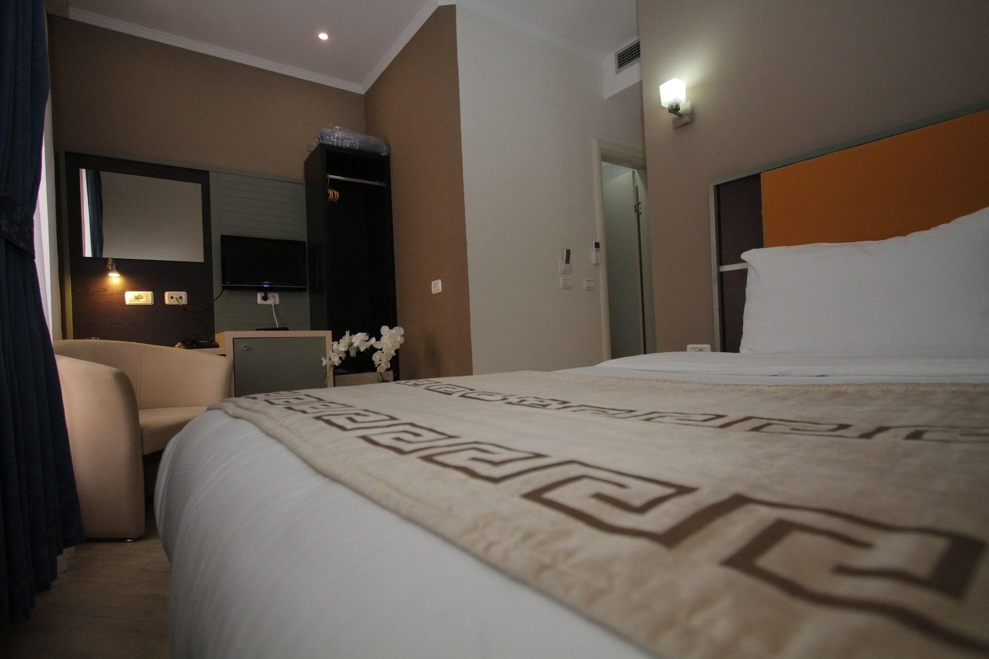 Capital Tirana Hotel Bruci Exterior foto